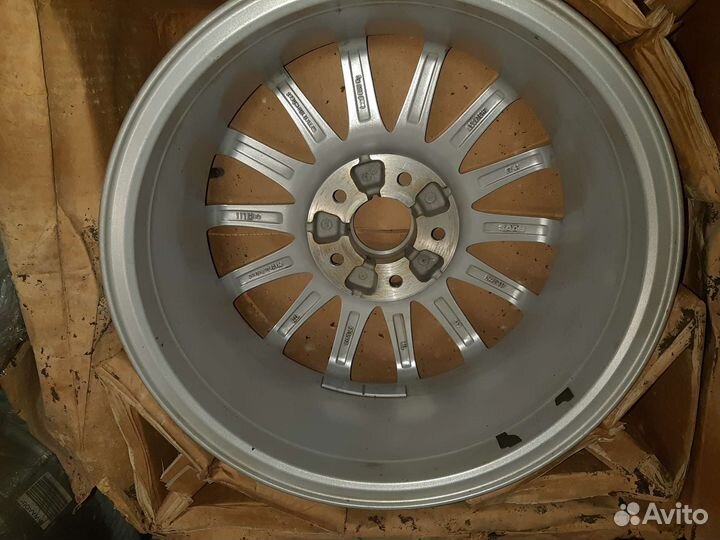 Диск колеса 12770236 Сааб R16