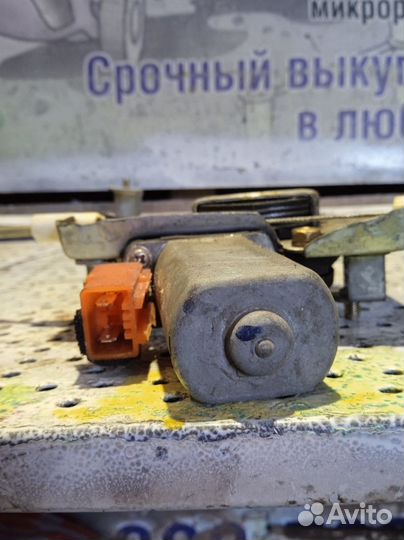 Стеклоподъемник электр. задний левый Dongfeng H30