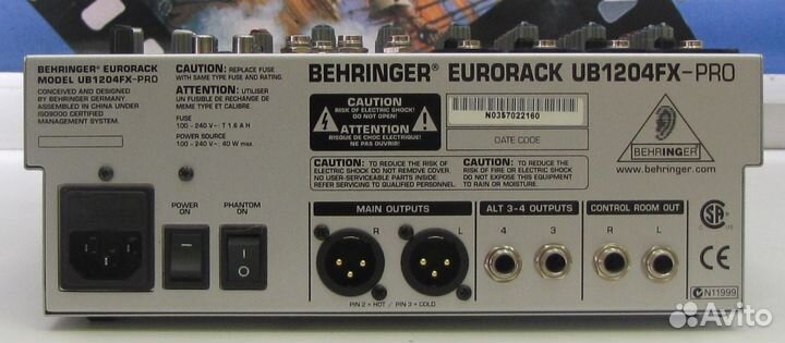 Микшерный пульт Behringer 1204 FX вокал процессор