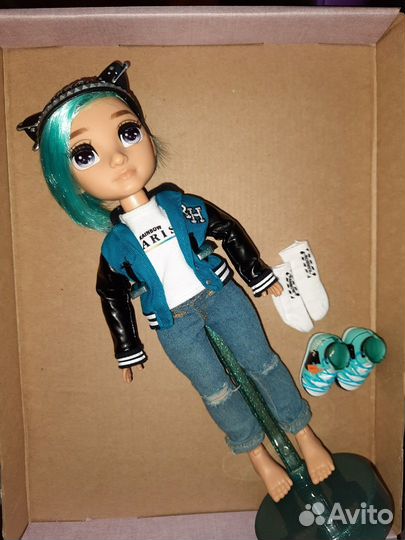 River Kendall Rainbow High мальчик рейнбоу хай б\у