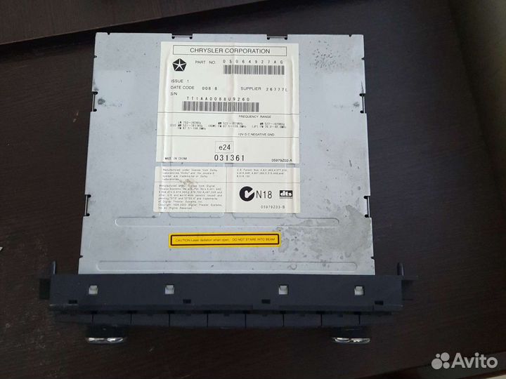 Магнитола на крайслер 300с рестайлинг