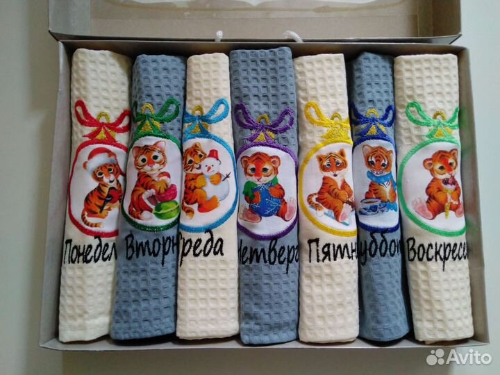 Набор полотенец в сувенирной коробке