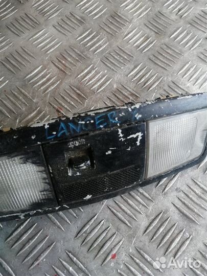Плафон передний Mitsubishi Lancer 10 CY2A 4B11