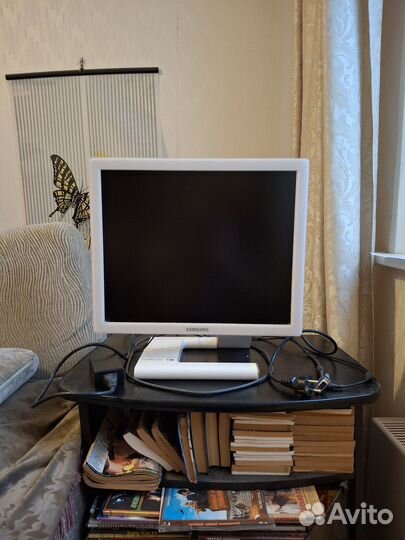 Монитор Samsung LS19hanksm/EDC