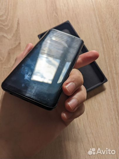 Samsung Galaxy S9, 4/64 ГБ