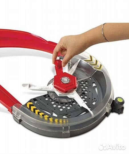 Hot Wheels Team Spiral Speedway от Mattel