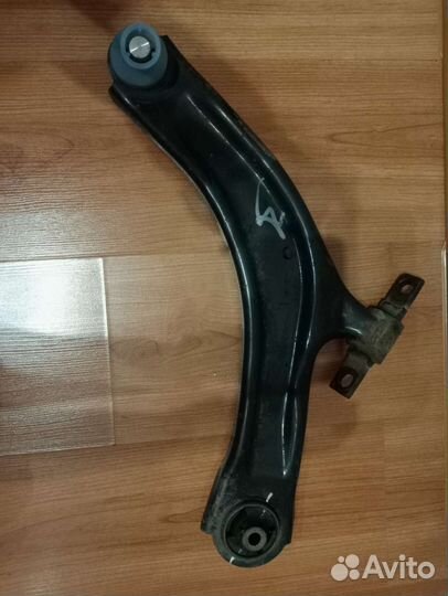 Передний рычаг на Qashqai J10