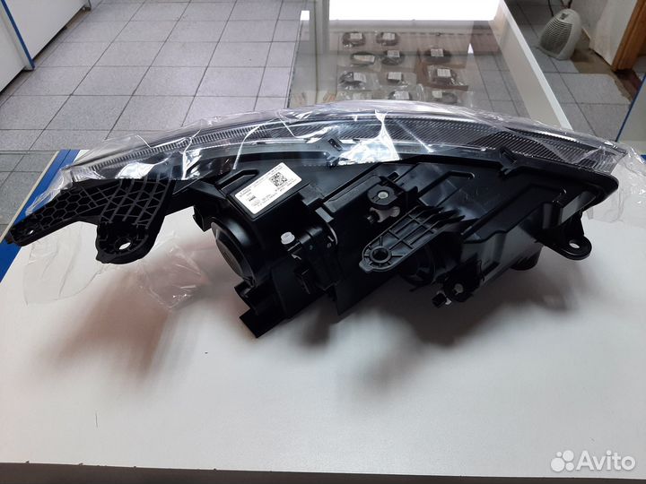 Фара передняя левая Chery Tiggo 3 (оригинал)