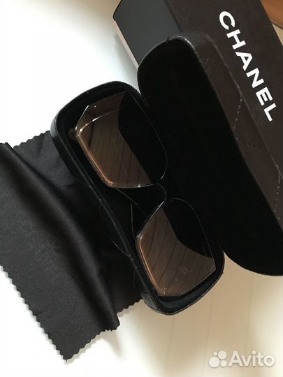 Очки солнцезащитные брендовые c чехлом