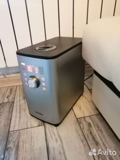 Увлажнитель воздуха Bork H701 / A801 / A801 черный