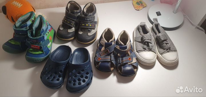 Обувь для мальчика пакетом 22 23