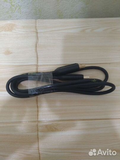 94 DisplayPort cable E320450