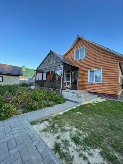 Дом 164,6 м² на участке 8 сот.