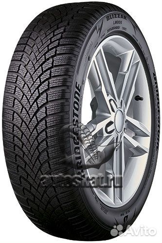 Bridgestone Blizzak LM005 DriveGuard 235/45 R17