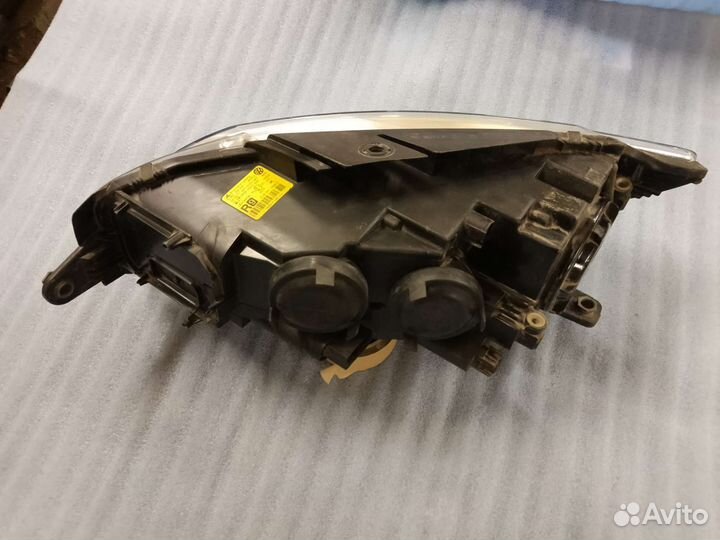 Фара правая на volkswagen passat сс