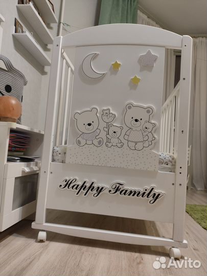 Детская кроватка для малыша новорожденного