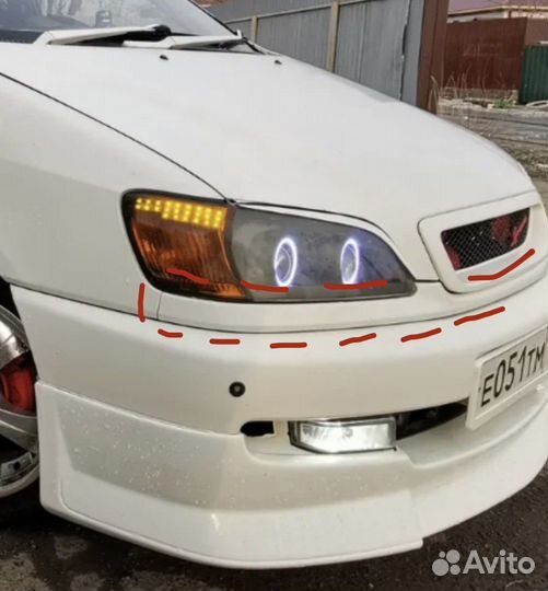 Планка под фары Ресничка Toyota Ipsum