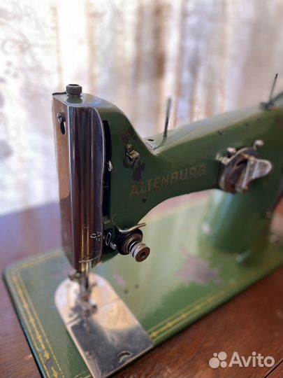 Антиквариат швейная машинка Аltenburg