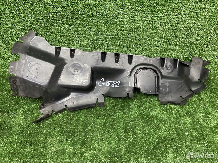 Дефлектор радиатора пара Peugeot 308