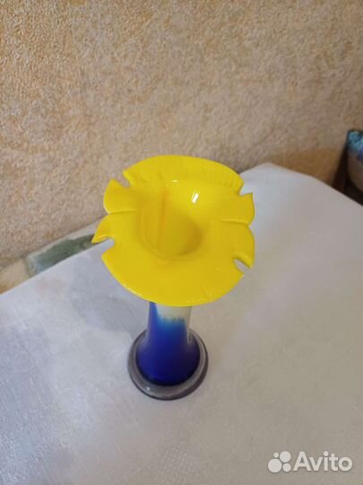 Ваза для цветов цветное стекло