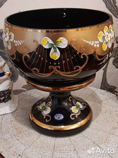 Ваза для фруктов.Bohemia,смальта,рококо