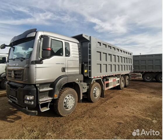 Howo TX ZZ3317V386GE1, 2023