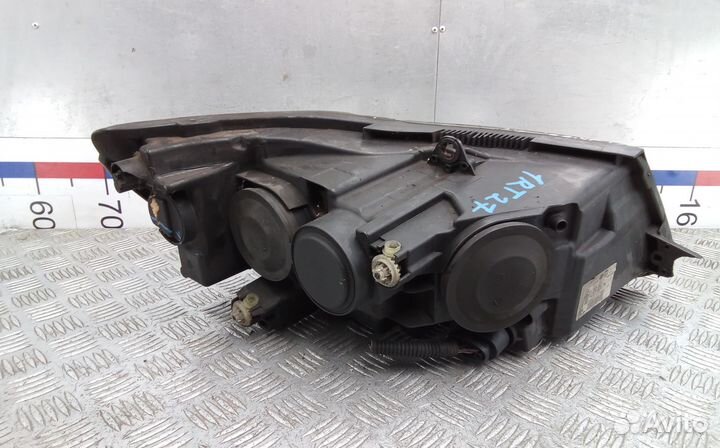 Фара левая Skoda Superb