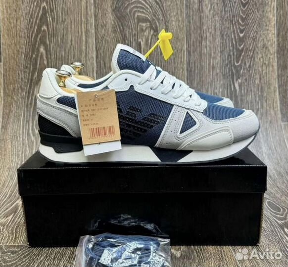 Кроссовки Armani