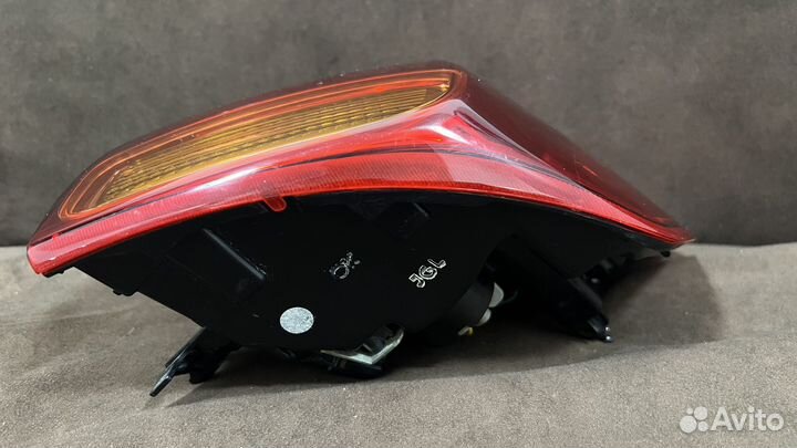 Задний фонарь KIA Carnival 3