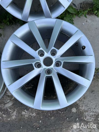 Диски оригинал skoda alaris R18