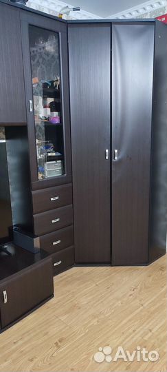 Стенка в гостиную