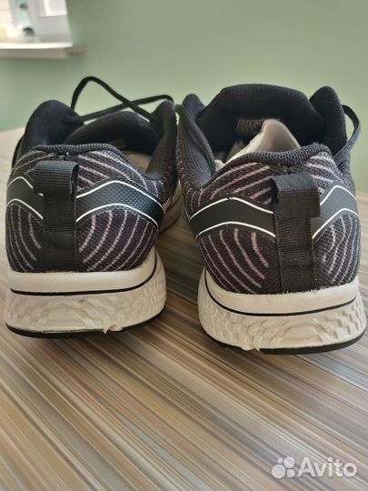 Кроссовки sketchers 42