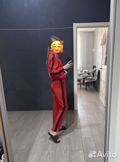 Костюм женский