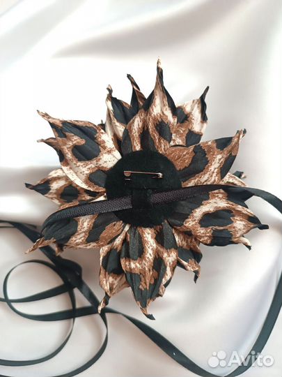 Чокер/брошь из шёлка в леопардовом принте 13 см