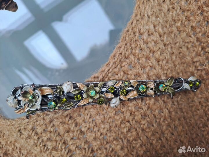 Большая заколка прищепка