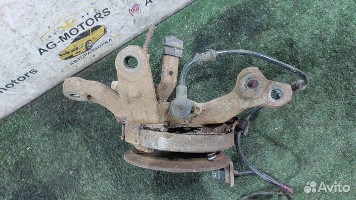 Кулак поворотный задний левый W210 2,0