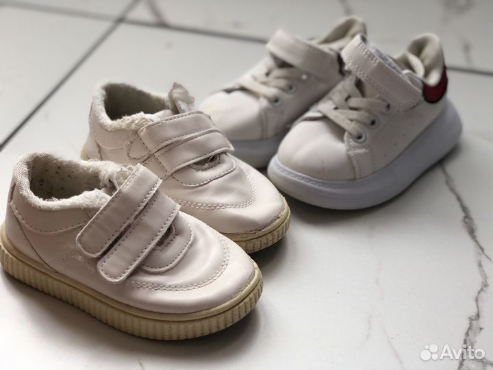 Кроссовки для девочки