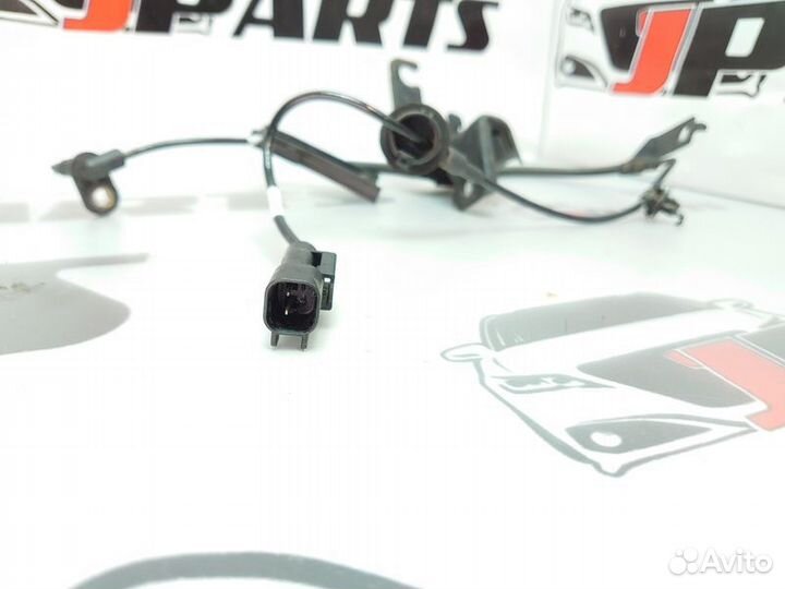 Датчик ABS передний Mitsubishi Lancer X (2007—2010