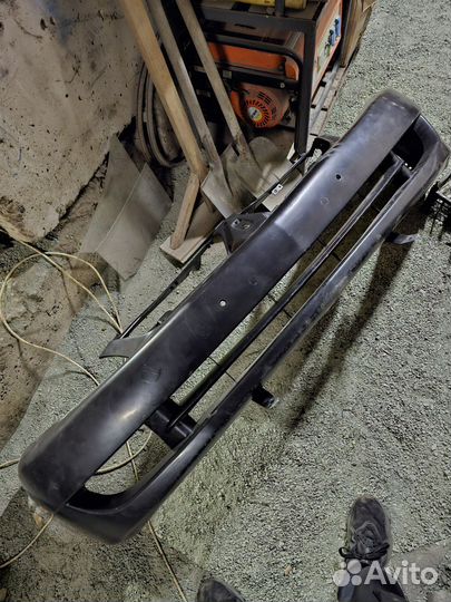 Передний бампер lancer 9