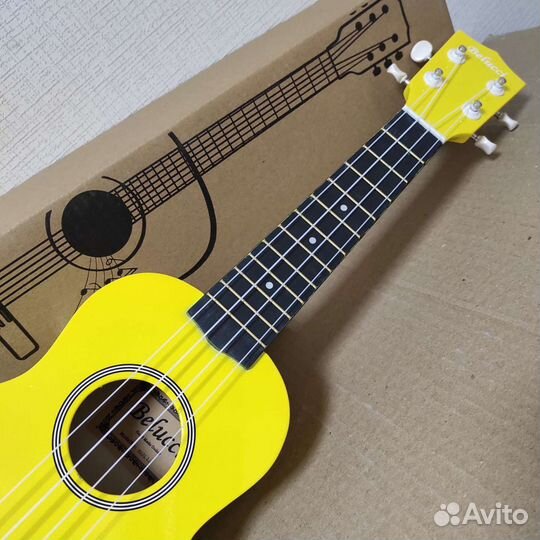 Укулеле гавайская гитара новая