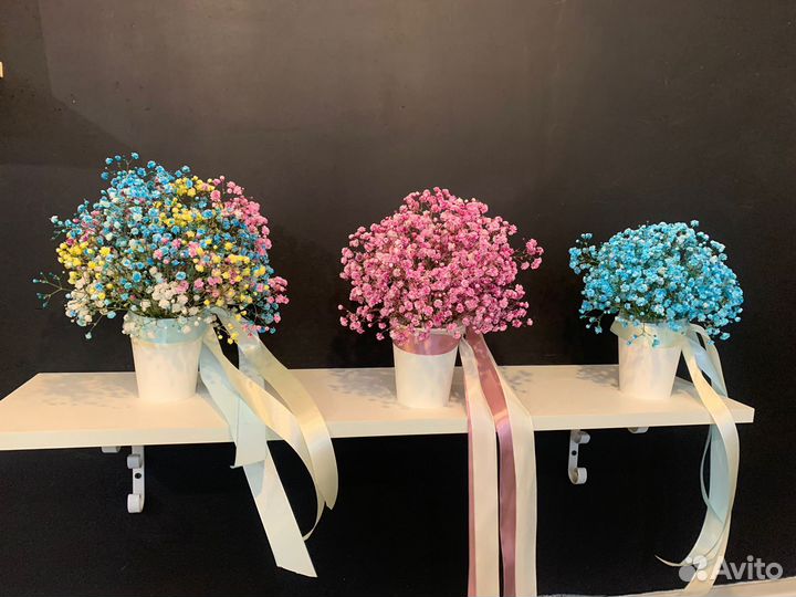 Удивительные букеты из цветной гипсофилы