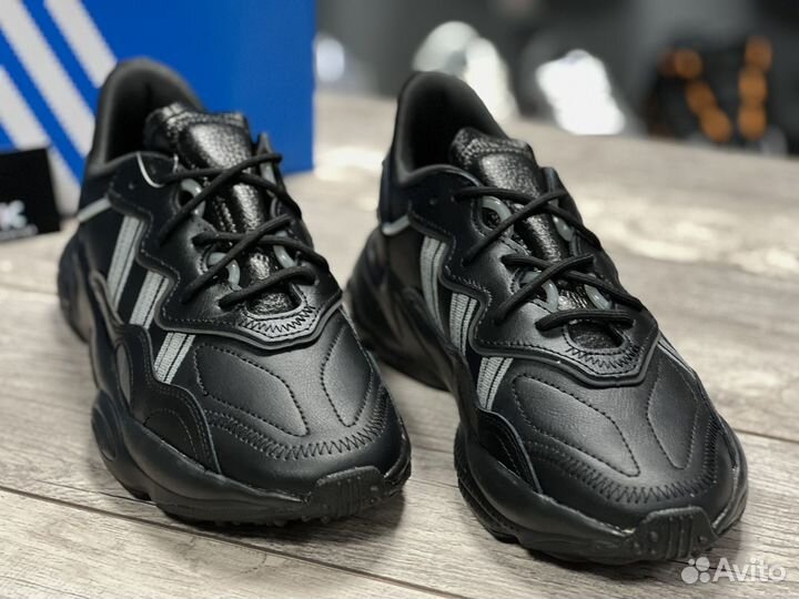 Кроссовки мужские adidas ozweego