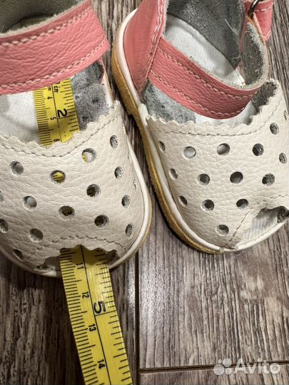 Сандалии для девочки