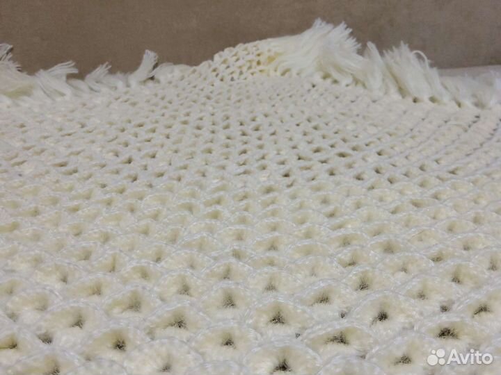 Шаль вязанная