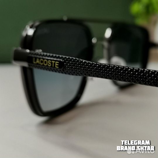Очки солнцезащитные Lacoste