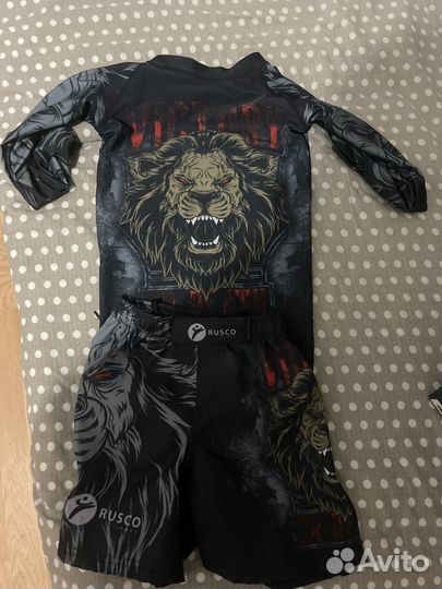 Продам костюм для sport