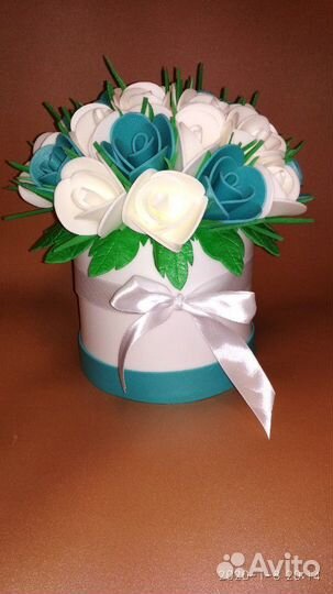 Розы в шляпной коробке, светильник роза