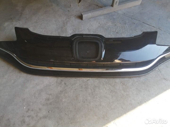 Решетка радиатора Honda fit