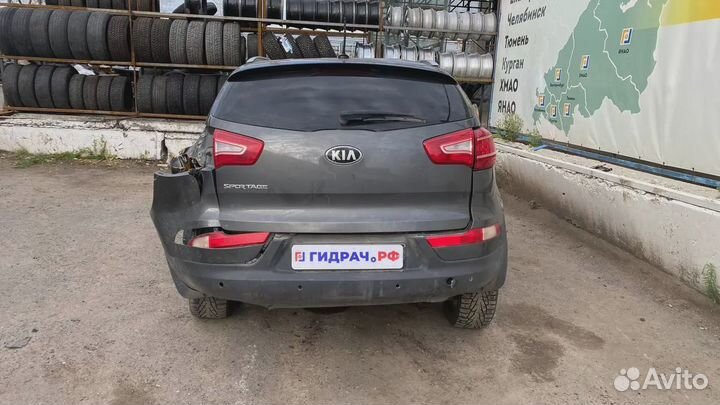 Крючок капота Kia Sportage (SL) 81140-3W000