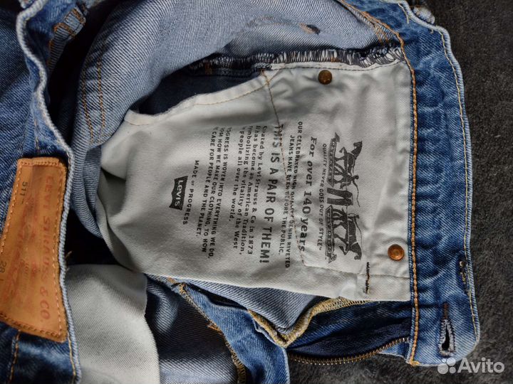 Джинсы levis